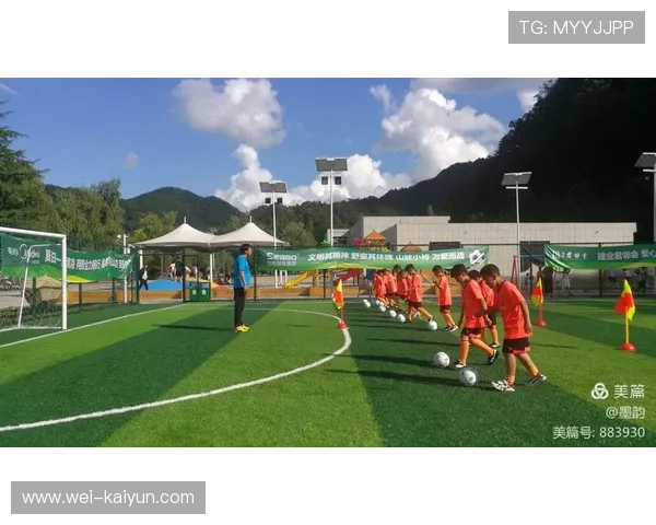足球俱乐部在赛季宣传中侧重社区互动与公益形象塑造,足球俱乐部宣传海报 足球俱乐部在赛季宣传中侧重社区互动与公益形象塑造,足球俱乐部宣传海报